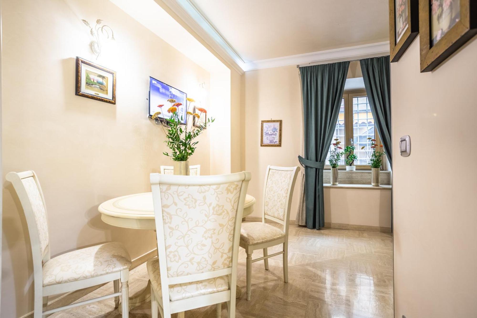 Luxury Inn Opera Rzym Zewnętrze zdjęcie